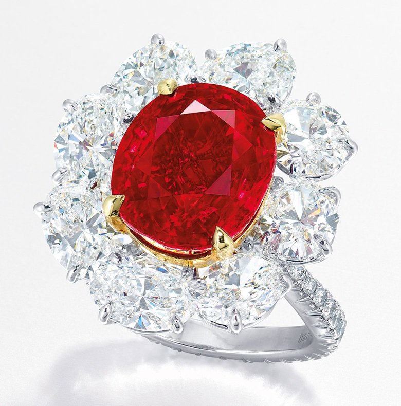 5 MINUTES WITH… A BURMESE PIGEON’S BLOOD RUBY RING | Faidee